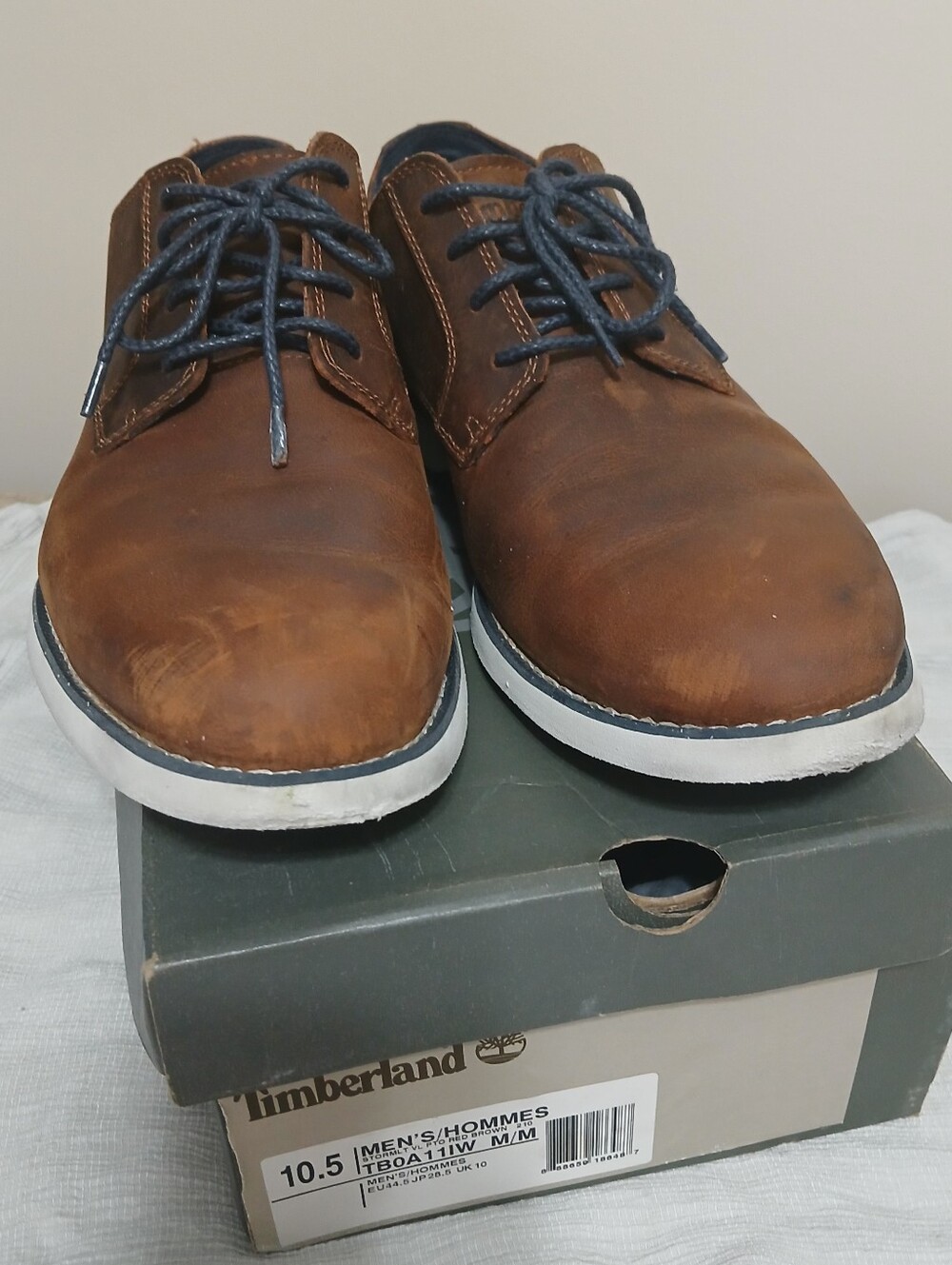 Timberland Men's Brown Leather Lace-Up Shoes with Blue Laces